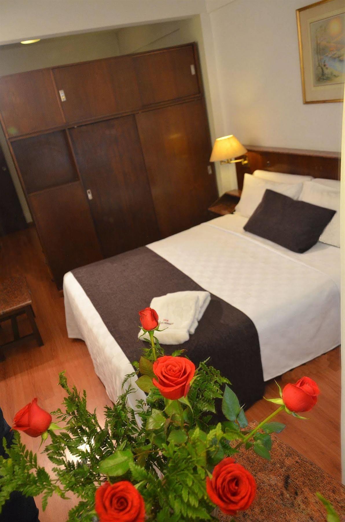 Ecuador Hotel Buenos Aires Luaran gambar